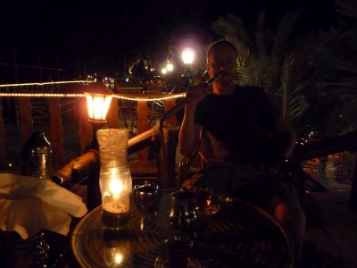Saben smokin' some shisha Saben smokin' some shisha