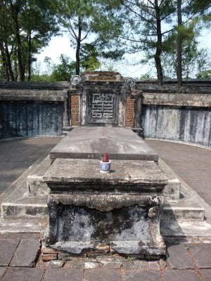 Tomb of his favorite wife Tomb of his favorite wife